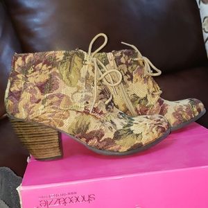 Ankle boot